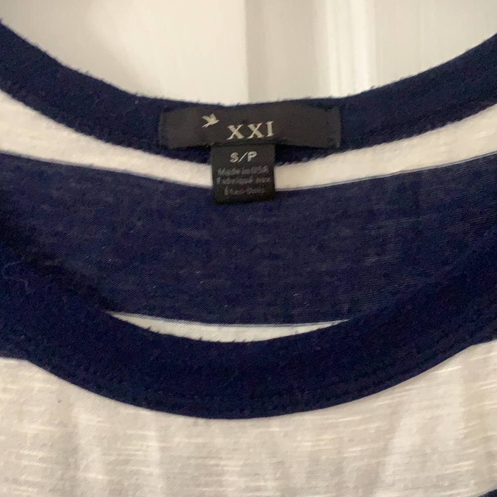 Striped Tee - Picture 2 of 4